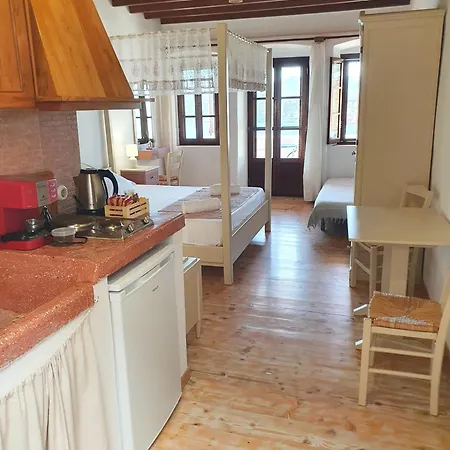 Anemos Apartament Panteli